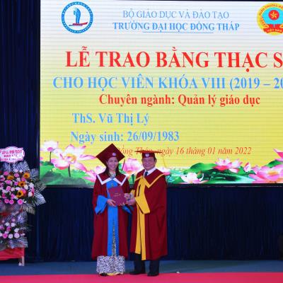 Trường Đại học Đồng Tháp tổ chức lễ trao bằng cho 197 tân thạc sĩ