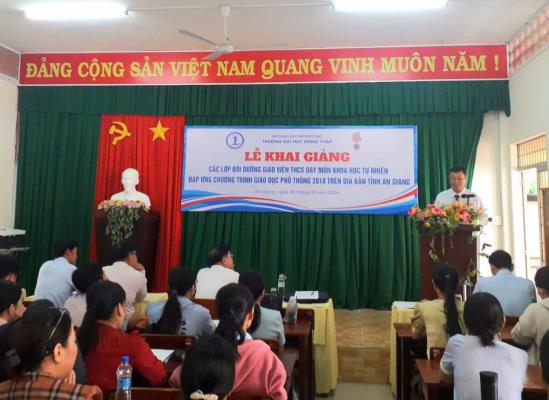 Khai giảng các lớp bồi dưỡng giáo viên THCS dạy môn Khoa học tự nhiên đáp ứng chương trình giáo dục phổ thông 2018, tỉnh An Giang.