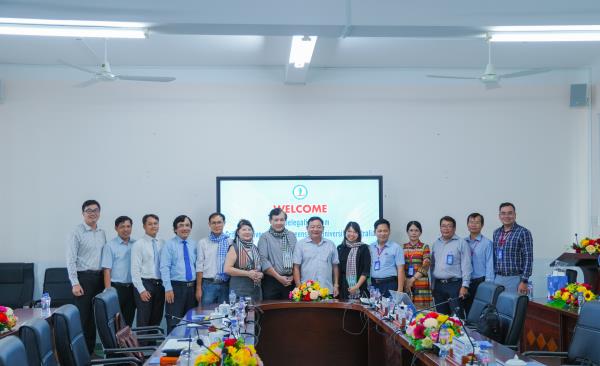 TIẾP VÀ LÀM VIỆC VỚI ĐOÀN CÔNG TÁC TỪ TRƯỜNG ĐẠI HỌC GRIFFITH VÀ TRƯỜNG ĐẠI HỌC QUEENSLAND (ÚC)