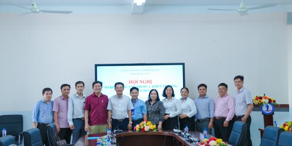 HỘI NGHỊ SƠ KẾT CÔNG TÁC THI ĐUA, KHEN THƯỞNG KHỐI 7 NĂM 2025