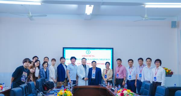 Đoàn công tác viện Jamwei và Trường đại học Y tế Sức khỏe Tokyo làm việc tại Trường Đại học Đồng Tháp