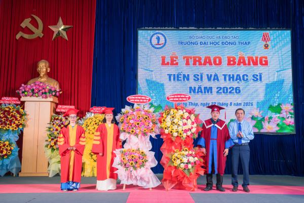 Lễ trao bằng Tiến sĩ đợt 01 và Thạc sĩ đợt 03 năm 2026